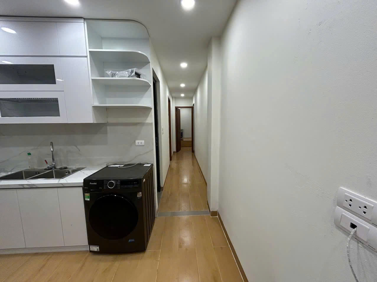 Cho thuê căn hộ CCMN mới kinh kong ngõ sân quần Đống Đa, 60m2, 2 ngủ, Full đồ - Ảnh 2